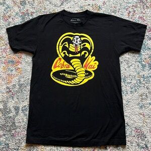 Cobra Kai Bioworld Black Graphic Shirt Mens Medium